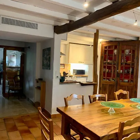 بيت للعطل L Echappee, Maison Au Bord De L Eau *