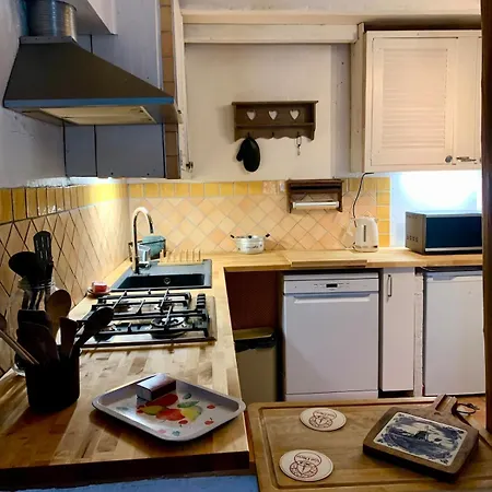 بيت للعطل L Echappee, Maison Au Bord De L Eau Saint-André-de-Roquepertuis